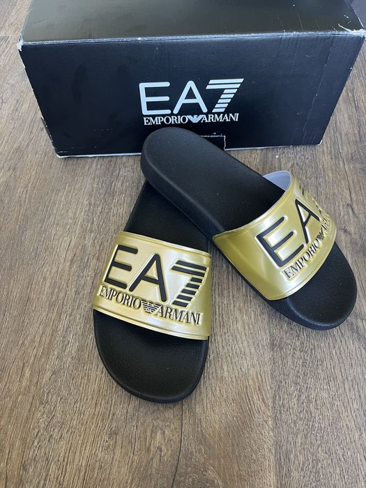 Emporio Armani klapki złote 37 shoes beachwear z napisem i logo