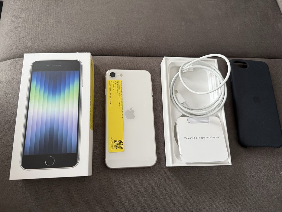 Apple iPhone SE 3 128GB
