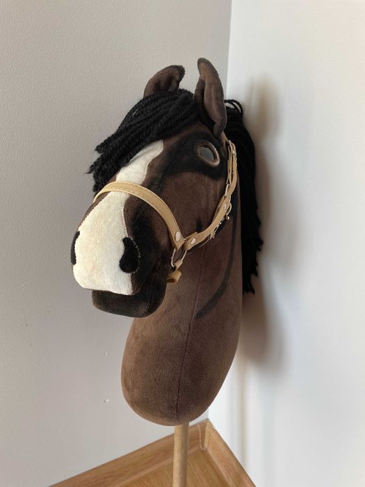 Hobby Horse ciemnogniady, duży A3 z kantarem jak żywy + GRATIS
