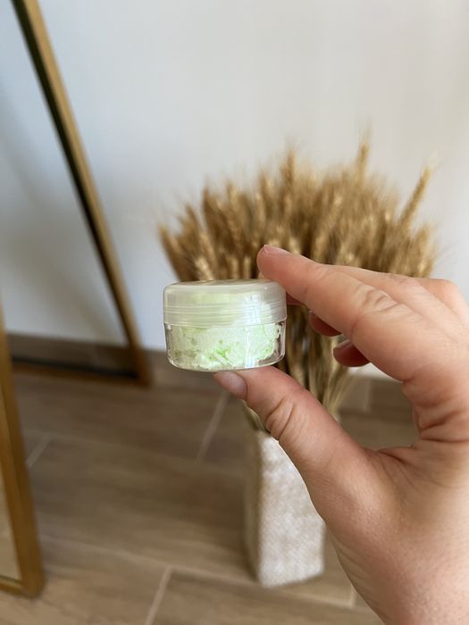 Пілінг-гомаж з вітаміном Е Christina