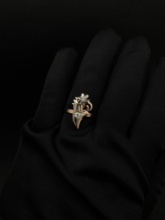 Золота каблучка / Золотое кольцо / Діамант / Бриллиант