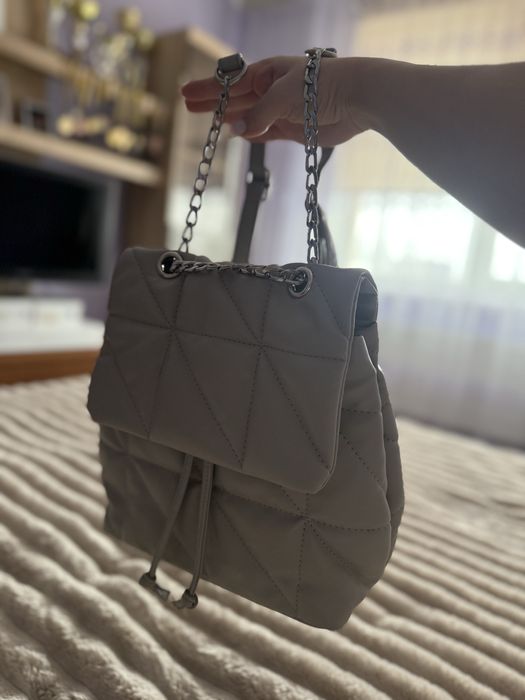 Жіноча сумка - рюкзак