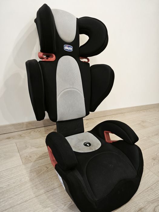 Fotelik samochodowy Chicco 15-36kg