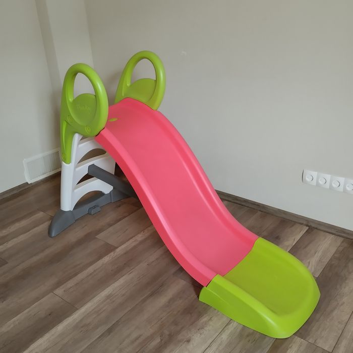 Дитяча гірка Smoby з водним ефектом.