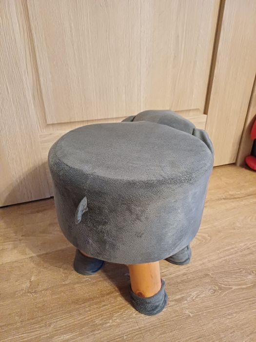 Pufa tapicerowana stolik słonik
