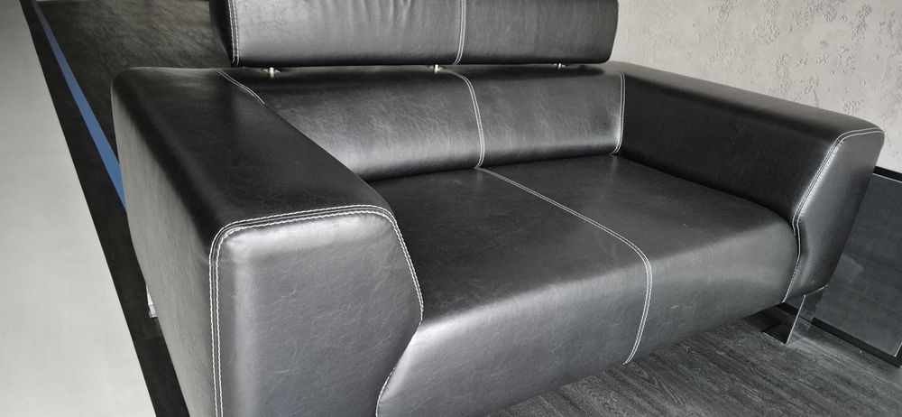 Sofa biurowa loft , skóra eko, wysoka jakość - stan perfekcyjny