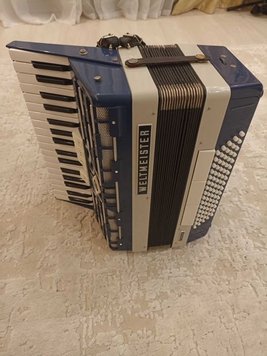 Акордеон Weltmeister Cordal