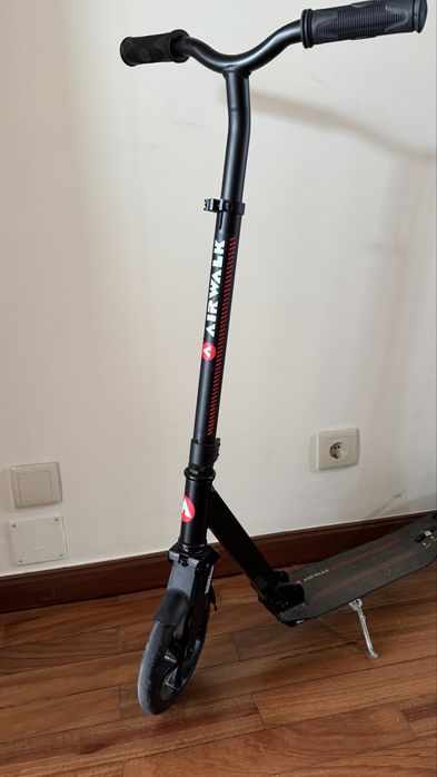 Trotinete Airwalk (até 100kg)