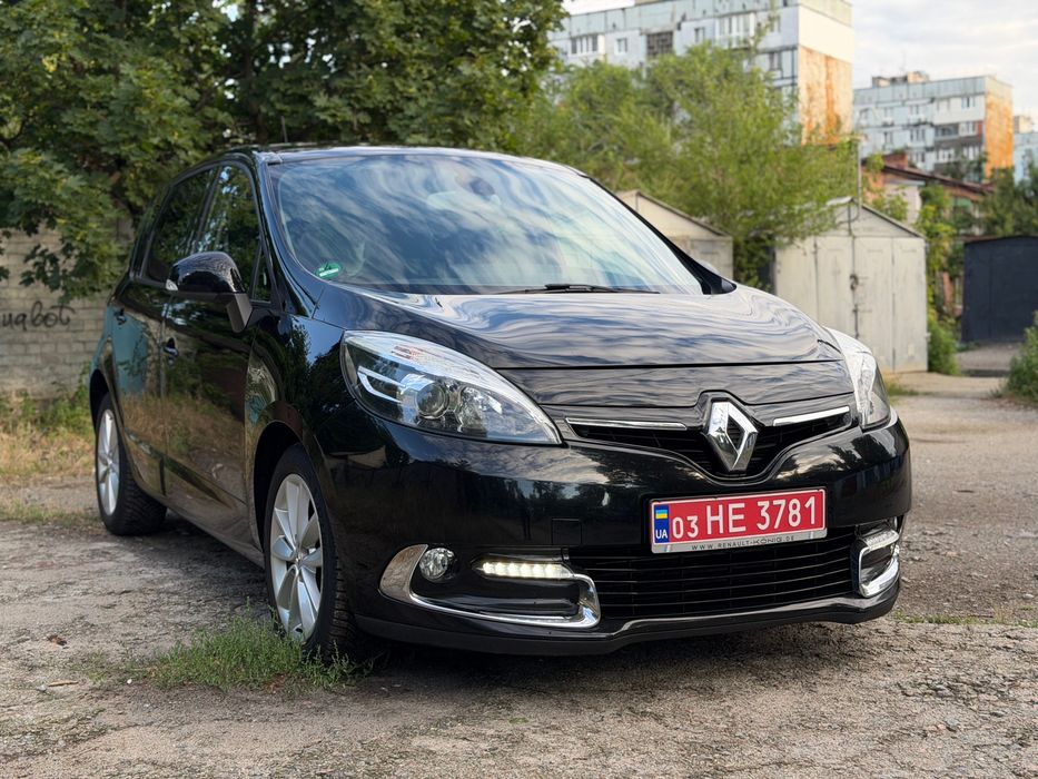 Renault Scenic рест  2013р.в  1.6 дизель в комплектації BOSE Edition!!!