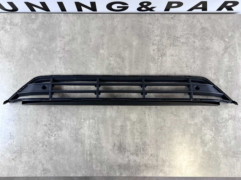 Решітка в бампер ( нижня ) - Volvo XC90 II - 31663497