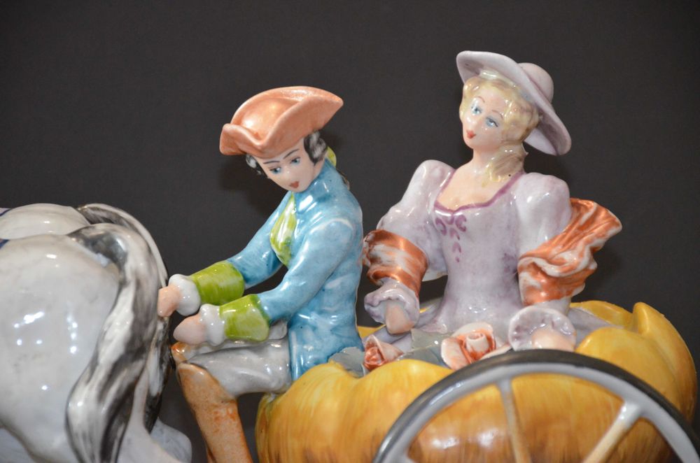 Porcelana, Bajkowa kareta powóz z dyni, Roceram do kolekcji 39cm