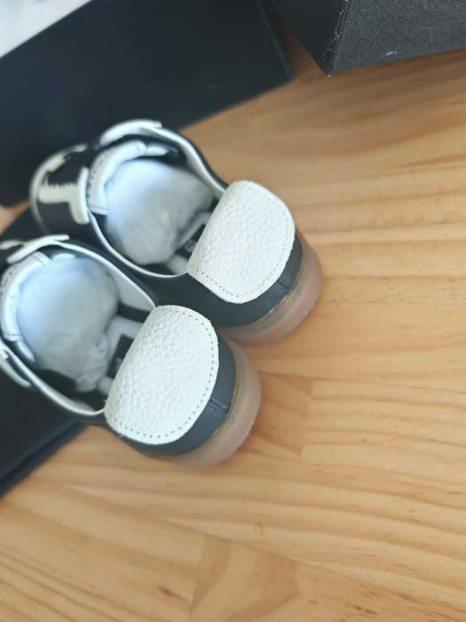 Buty, trampki, snikersy, tenisówki, skora od reki 39 r