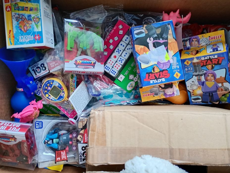 Karton mix biedronka action inne S1605