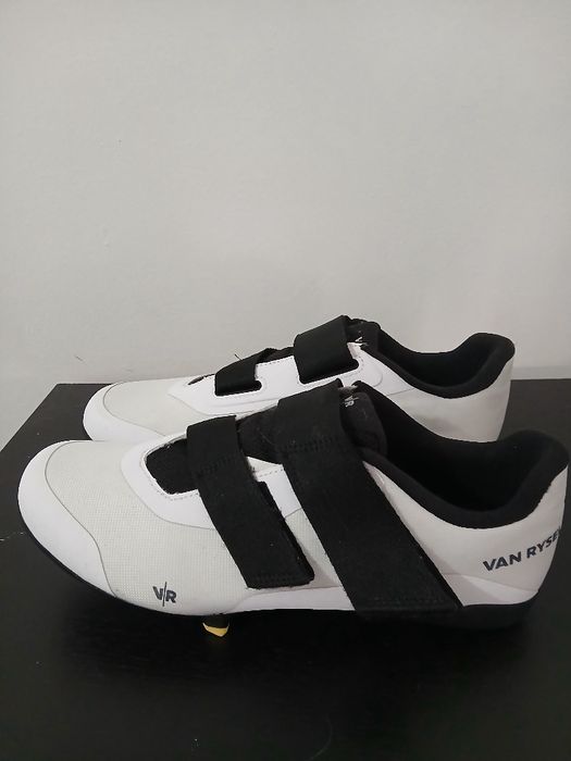 Sapatos Encaixe Van Rysel