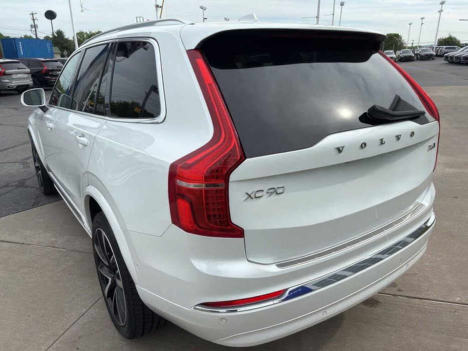 Volvo Xc90      2024