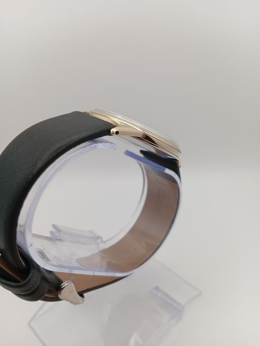 . . . . . . . . MOVADO® Cal.125. . . . . .        *unikat *(rok 1950)