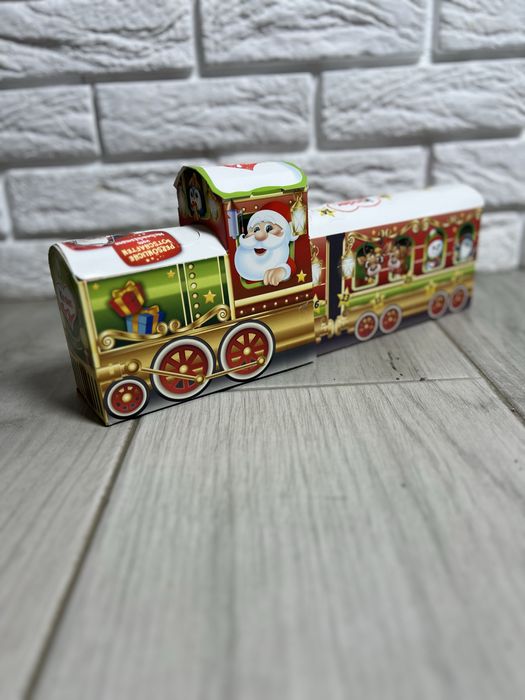 Kinder потяг адвент календар