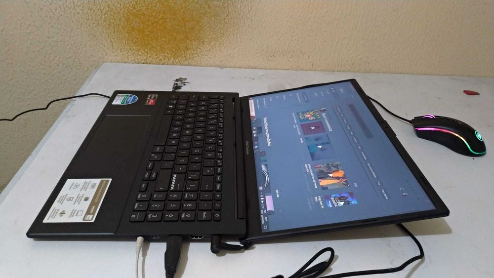 Notebook portatil asus vivobook 14/15AMD RYZEN 5 7520U with randeon grafics (PREÇO NEGOCIAVEL)