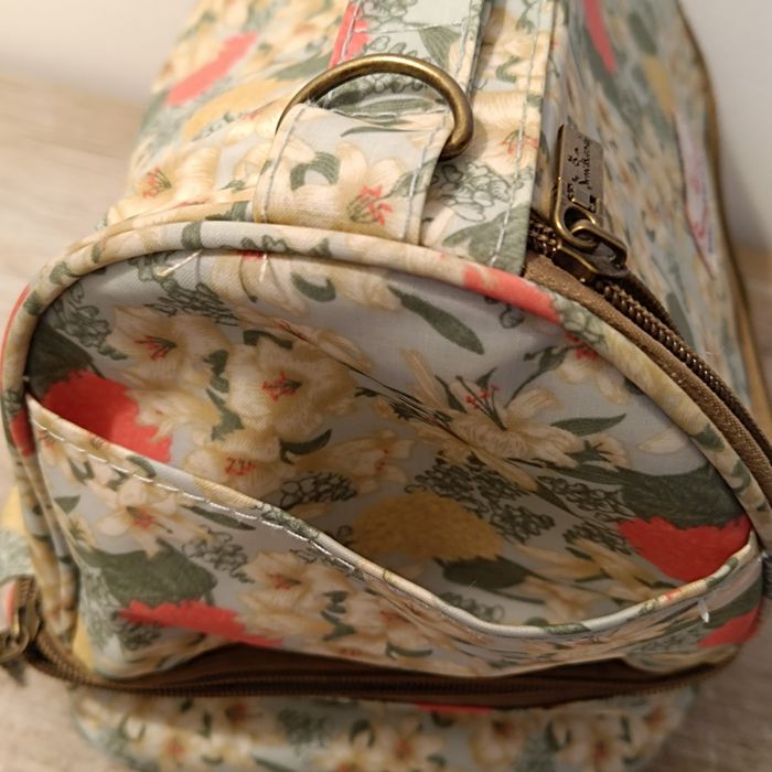 Lancheira de senhora