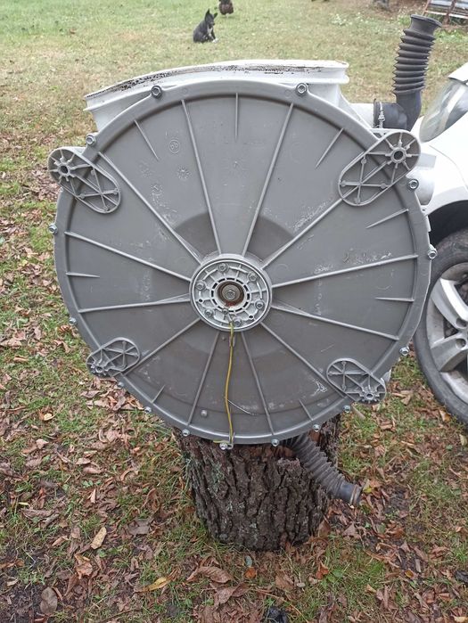 Барабан вертикальної пральної машини. Марка невідома.