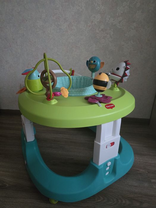 Розвиваючій центр та ходунки Tiny Love 4 в 1