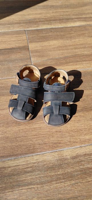 Sandalias Zippy 24 muito boas