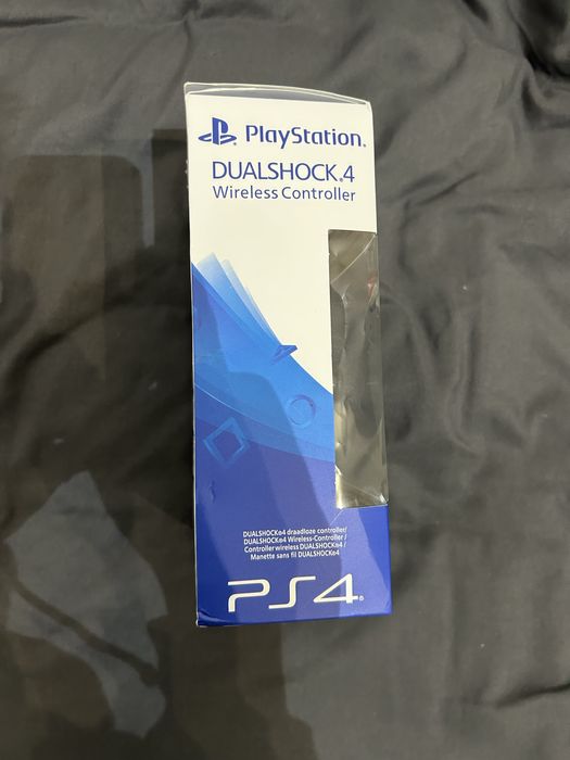 Sony PlayStation DualShock 4 Wireless Controller