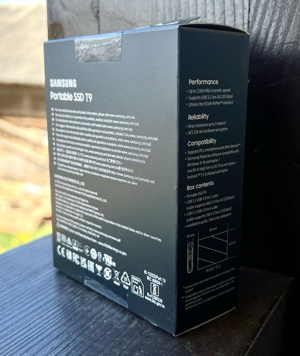 Накопичувач зовнішній SSD 4TB Samsung T9 Black