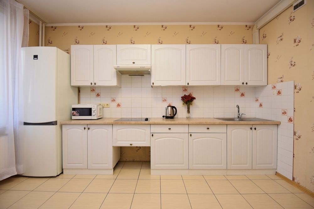 Акция! Подобова 3 кім квартира Бажана 10 в 1 минуте от метро Осокорки