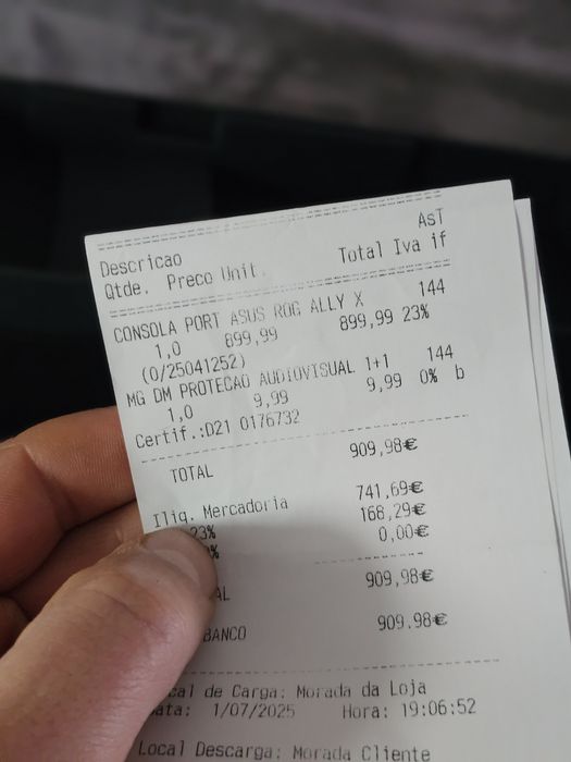 Asus rog ally x com meio ano