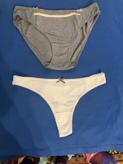 Мереживні жіночі трусики стрейч та стрінги