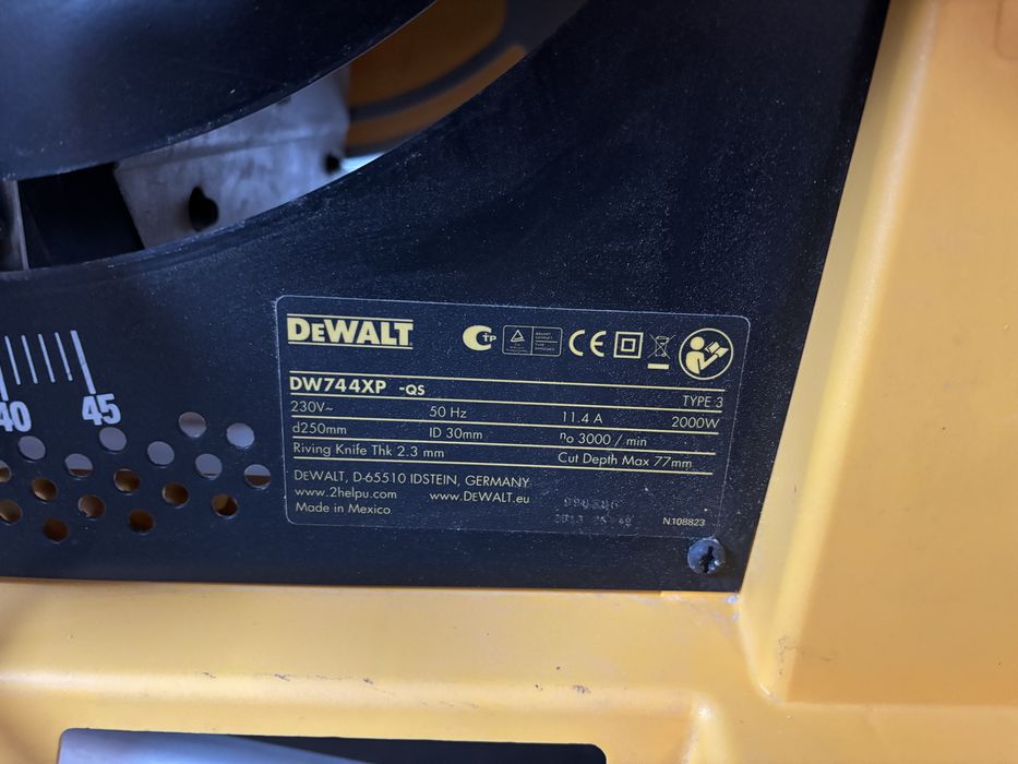Dewalt piła stołowa  DW744 XP-qs