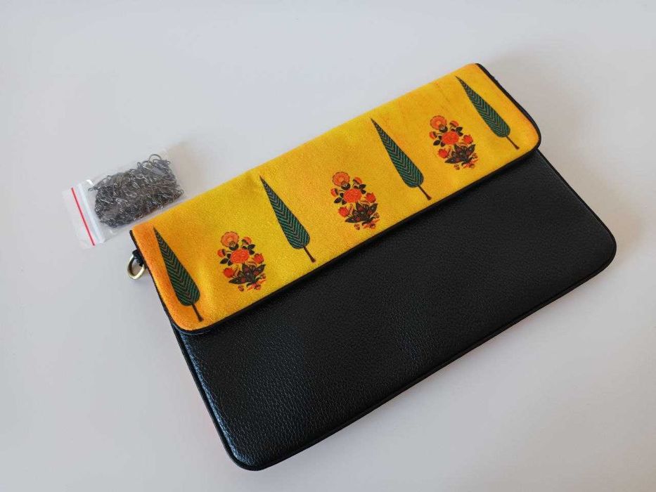 Bolsa Tradicional com Padrão Étnico Persa