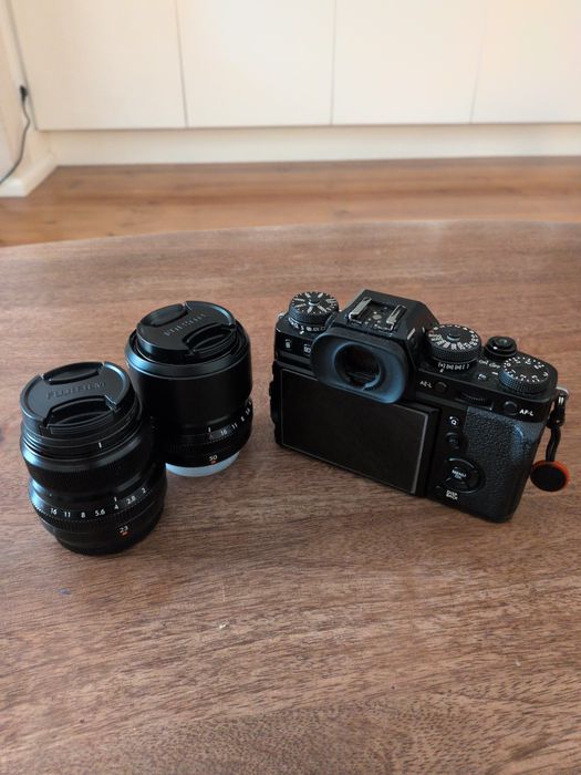 Fujifilm XT-3 + Fuji 23mm f2 + Fuji 50mm f2