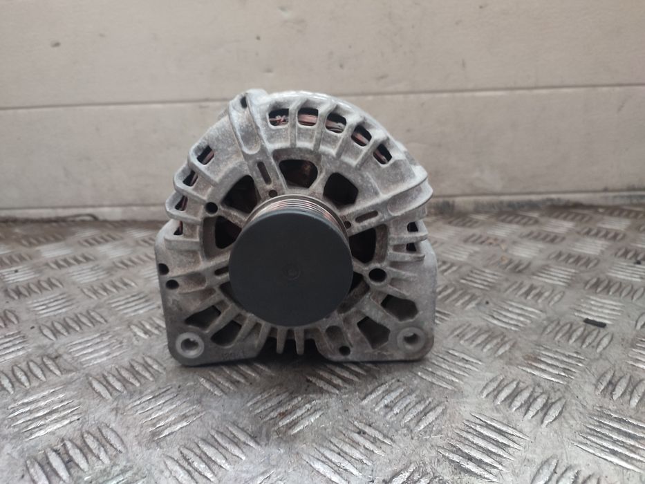 Renault Laguna III 2.0 16v alternator