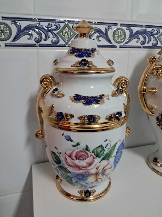 Porcelain Items440898317263185921