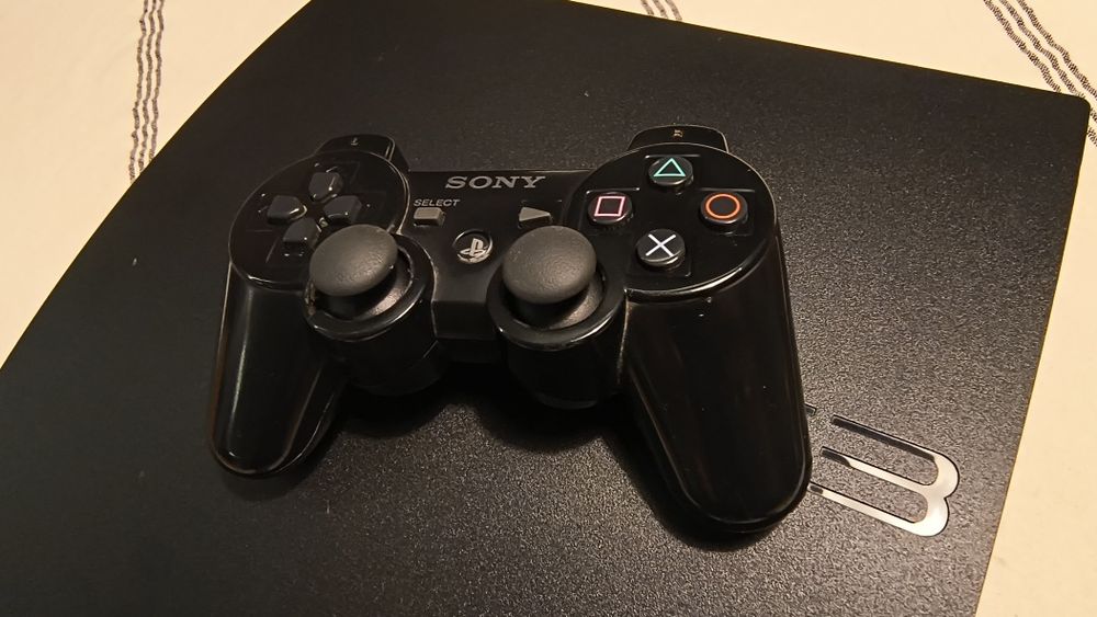 Konsola Playstation 3 Slim 250GB, CFW, Pad, przerobiona