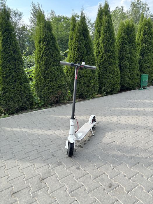 Єлектросамокат Xiaomi M365