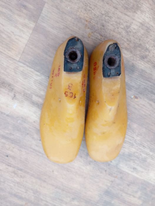 Пластмасові колодки для взуття усі розміри