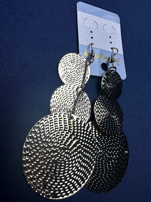 Kolczyki w kolorze złotym