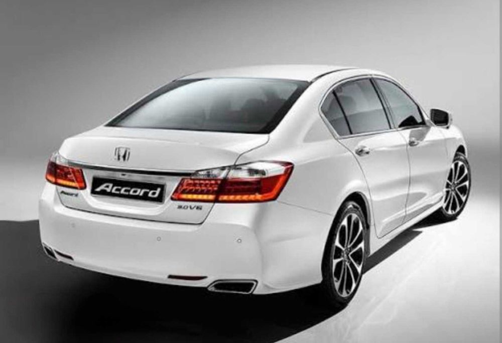 Камера заднього виду огляду Honda Accord 2014-2015-2016-2017