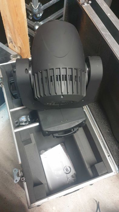 Venom Spot 150W LED Głowa Ruchoma L4ME 2szt + case