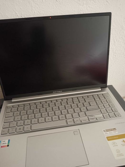 Asus vivobook 15