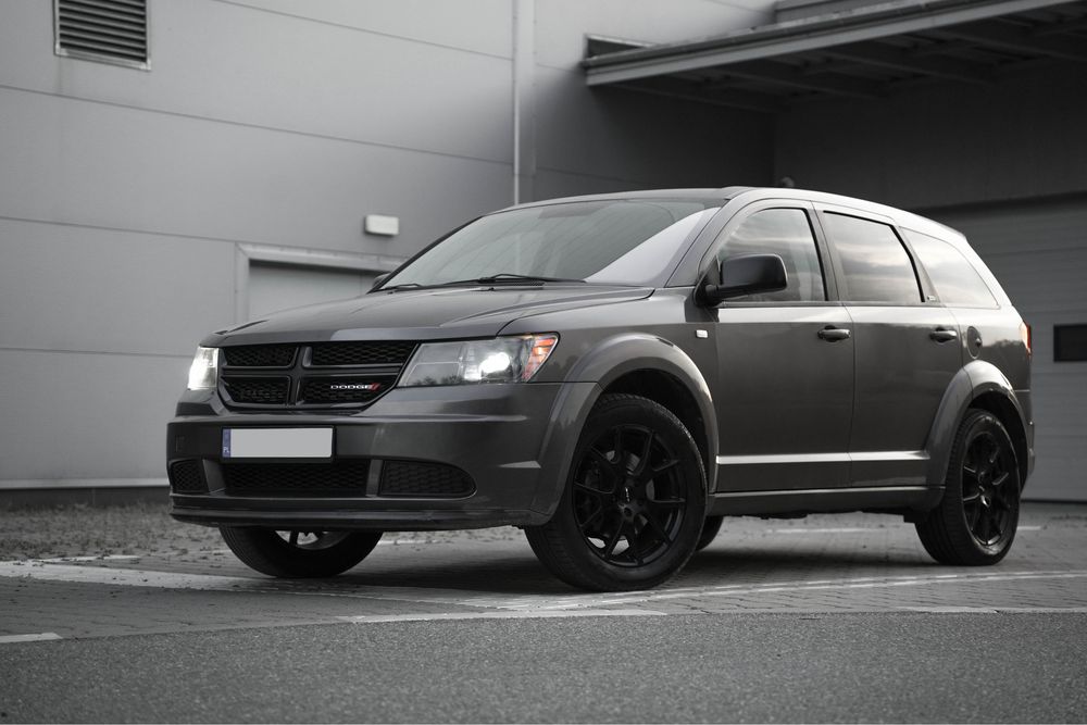 Dodge Journey / Fiat Freemont Automat 7 osób / lpg / ekran