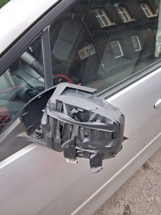 Auto Mazda 5 2005r