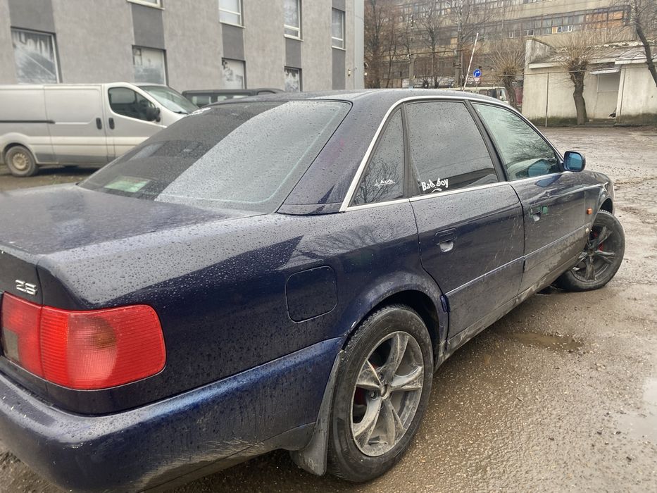 Ауді А6 в хорошому стані