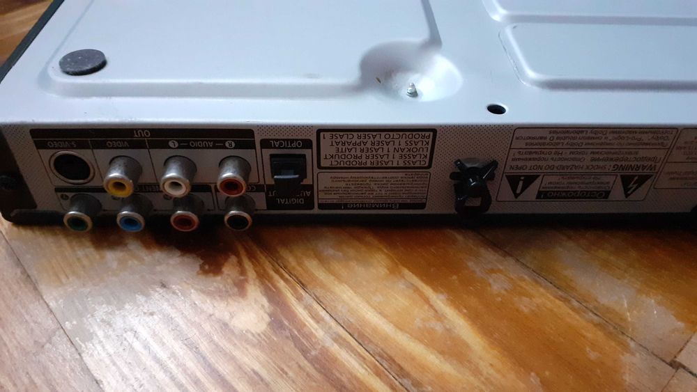 Видеомагнитофон  Samsung DVDP466 KD