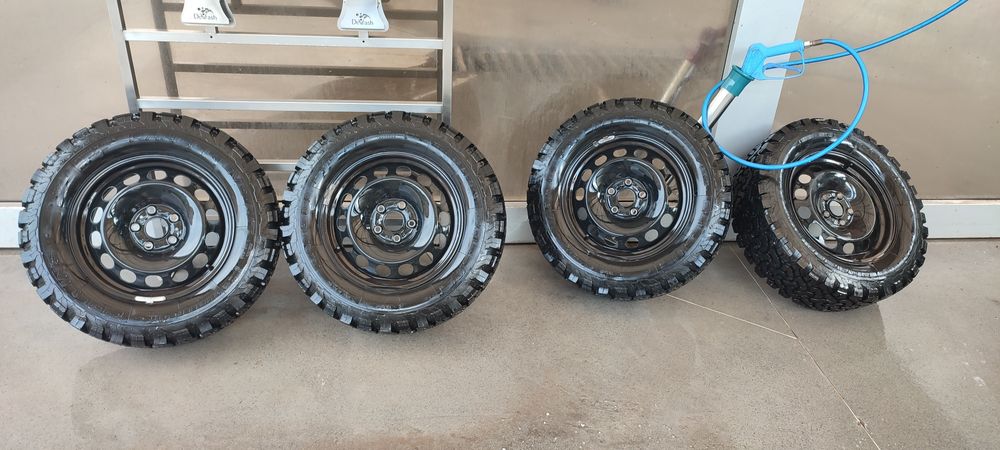 Резина на дисках для бездоріжжя 215/65 R16 5/112