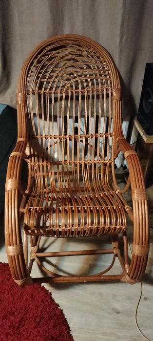 Wiklinowy fotel bujany