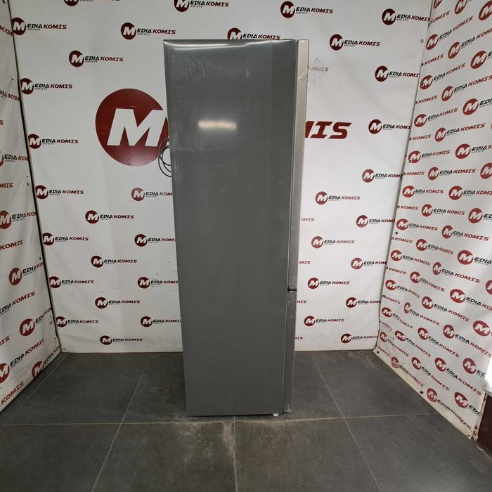 Lodówka Amica KGCN 388 140 E (2lata gwar)Klasa D /250 l/181cm wys/39dB